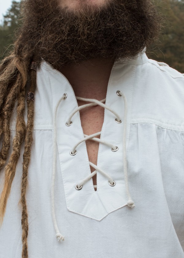 Chemise médiévale
