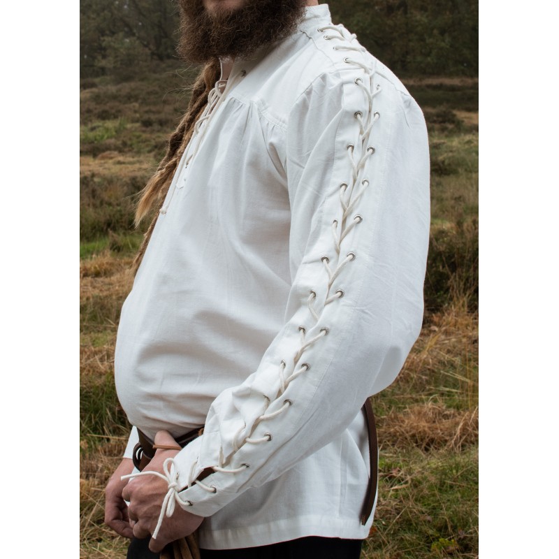 Chemise médiévale