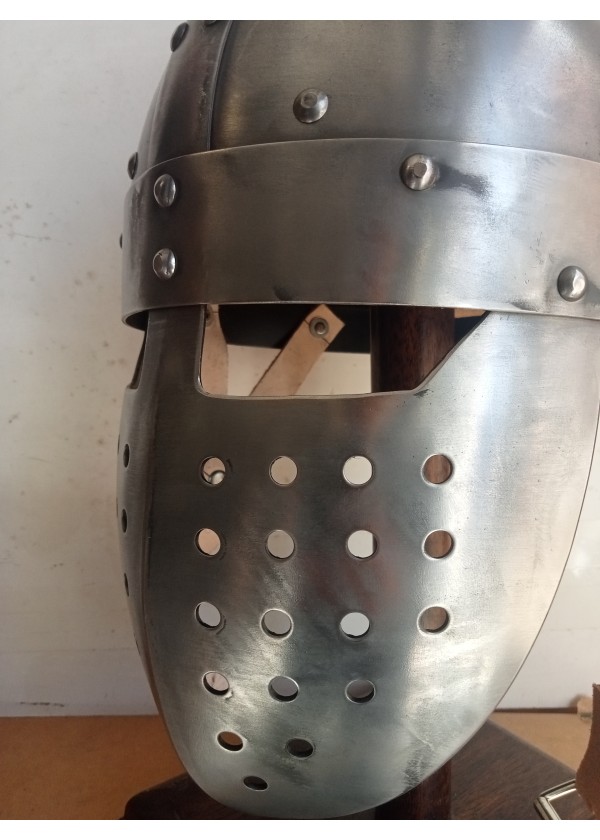 Casque Médiéval à faciale