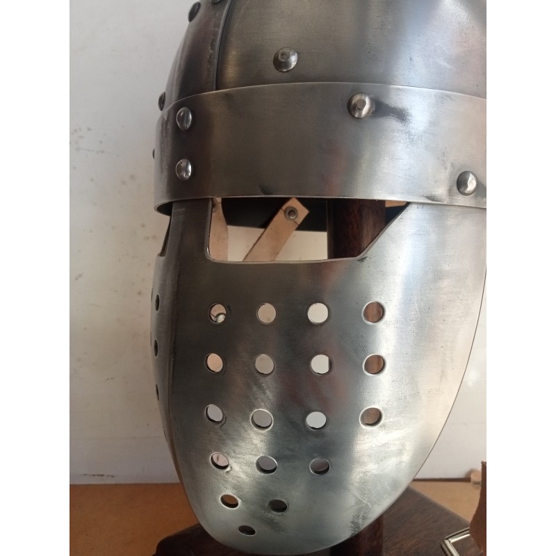 Casque Médiéval à faciale