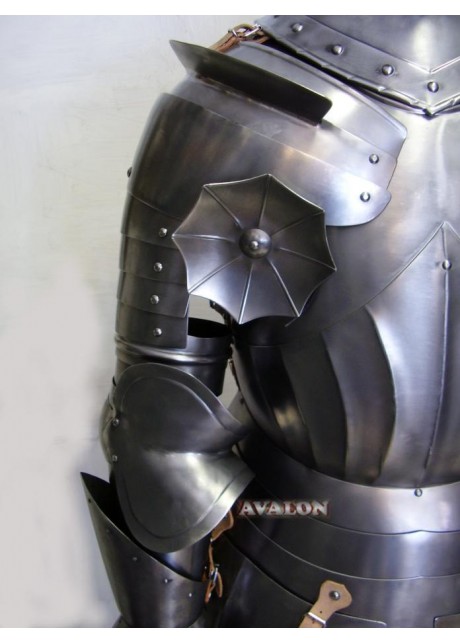 Armure médiévale en acier