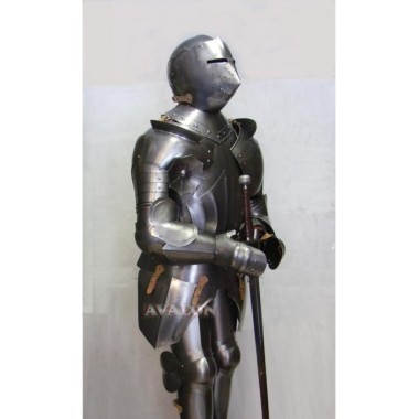 Armure médiévale en acier