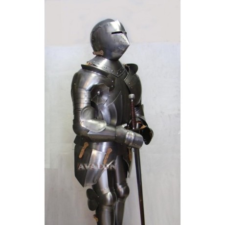 Armure médiévale en acier