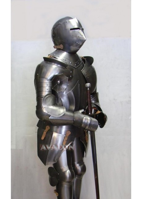 Armure médiévale en acier