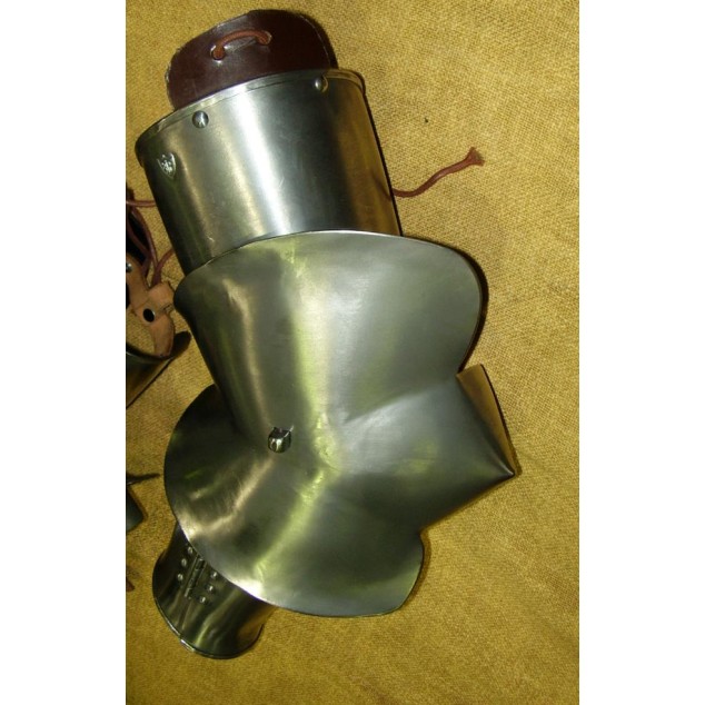 Les  Bras d'Armure Médiévale