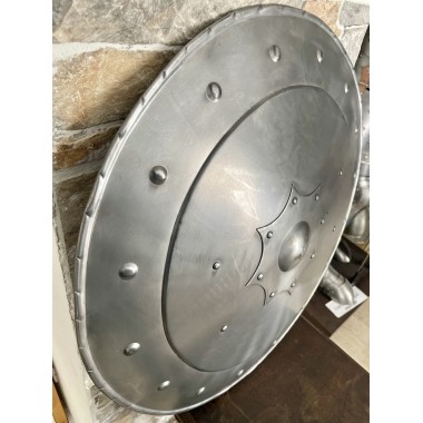 Bouclier médiéval en fer