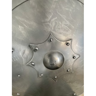 Bouclier médiéval en fer