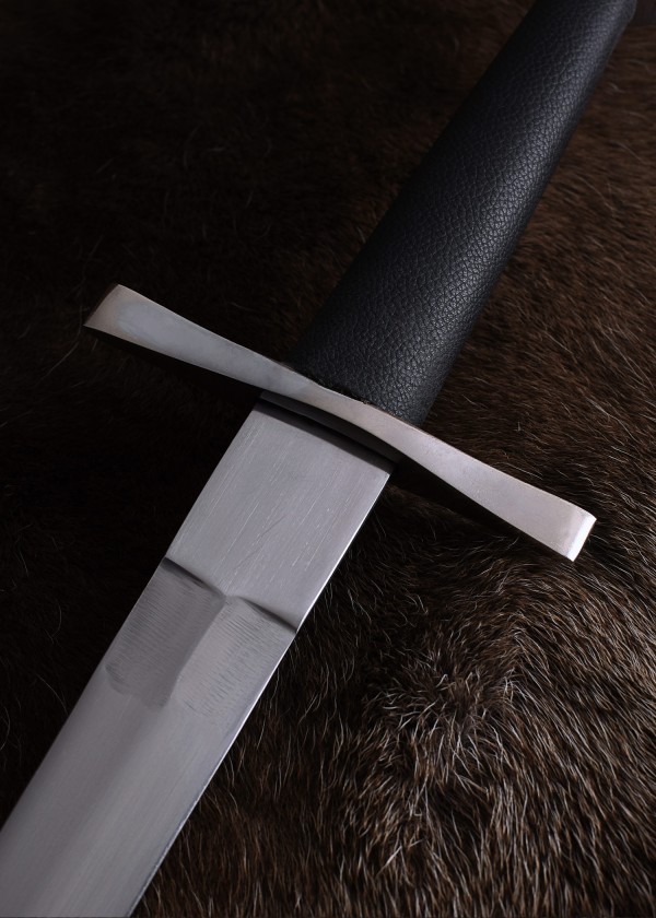Épée médiévale à une main