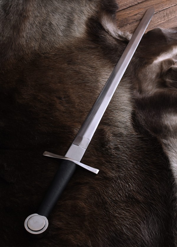 Épée médiévale à une main