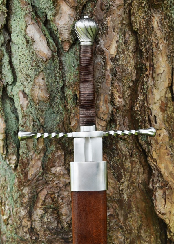 Épée bâtarde, une demi-mains