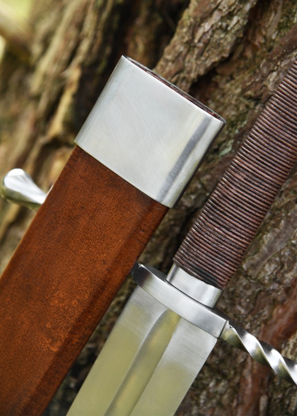 Épée bâtarde, une demi-mains