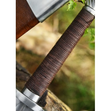 Épée bâtarde, une demi-mains