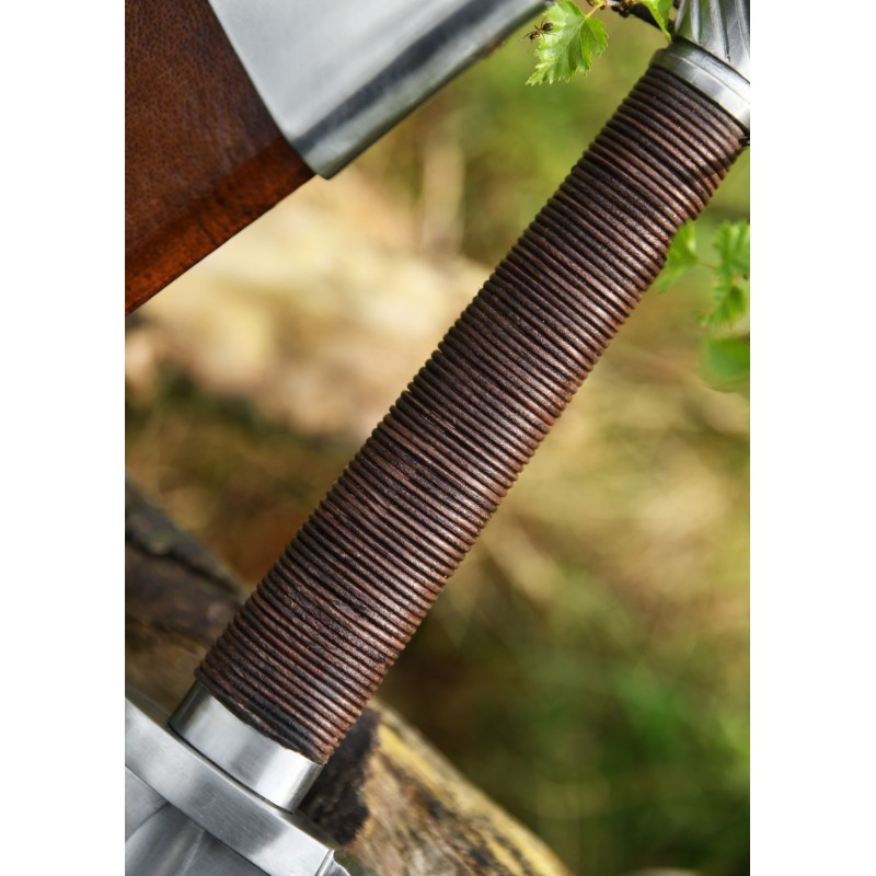 Épée bâtarde, une demi-mains