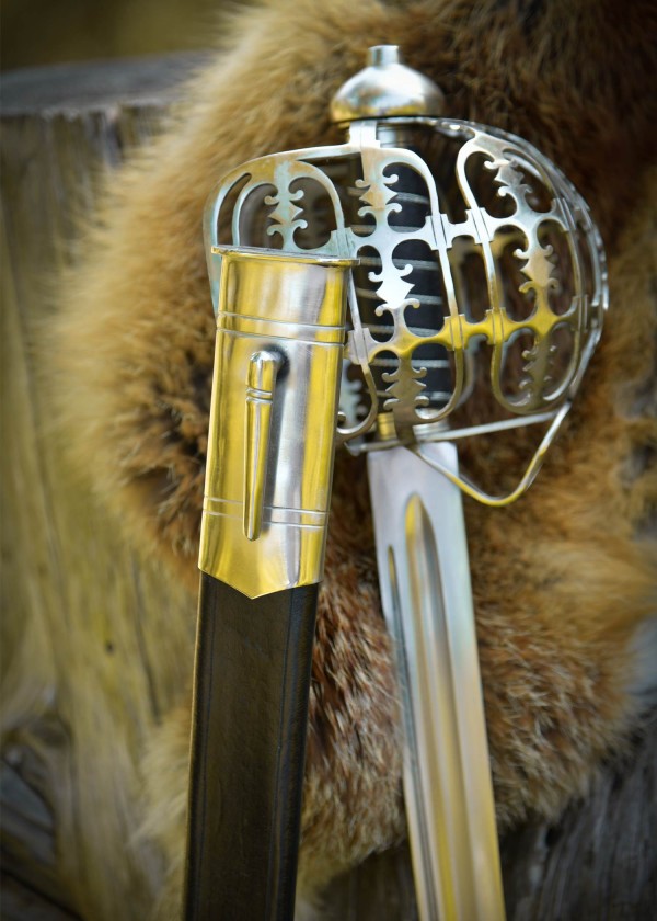 Rapière écossaise avec fourreau