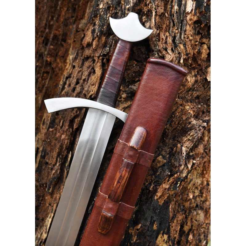 Épée de chevalier avec fourreau