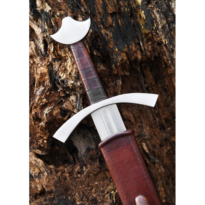 Épée de chevalier avec fourreau