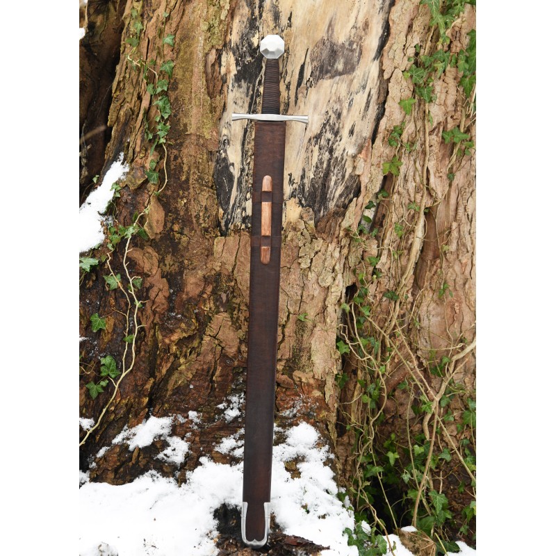 Épée médiévale avec fourreau