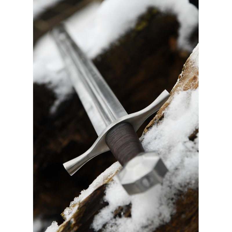 Épée médiévale avec fourreau