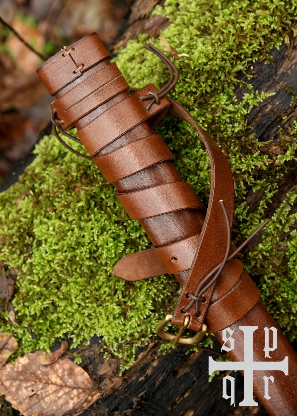 Fourreau médiéval en cuir avec ceinture