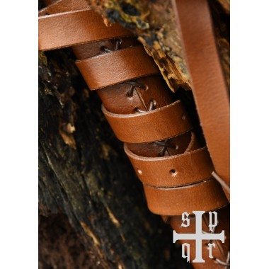 Fourreau médiéval en cuir avec ceinture