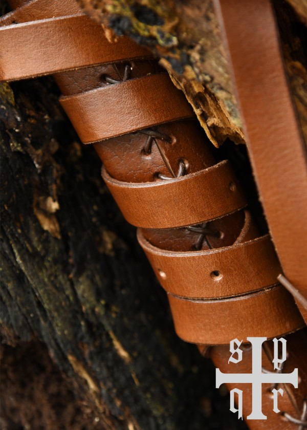 Fourreau médiéval en cuir avec ceinture