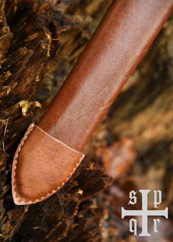 Fourreau médiéval en cuir avec ceinture