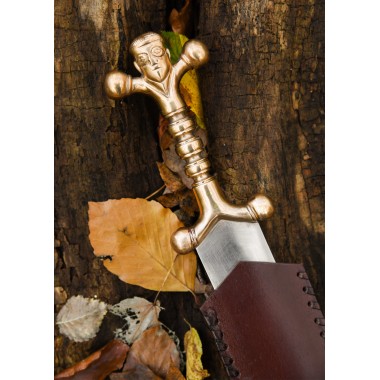 Dague celtique avec fourreau