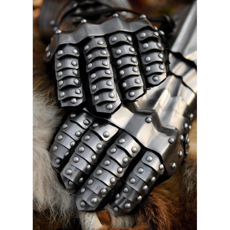 Gantelets Médiévaux en acier, rivetés