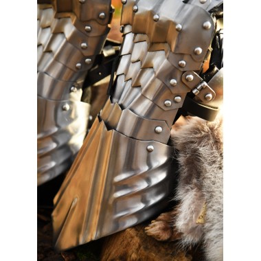 Gantelets Médiévaux en acier, rivetés