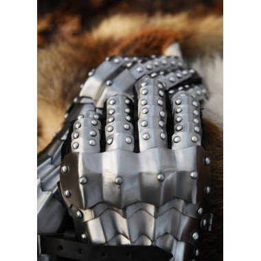 Gantelets Médiévaux en acier, rivetés