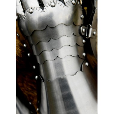 Gantelets médiévaux d'armure