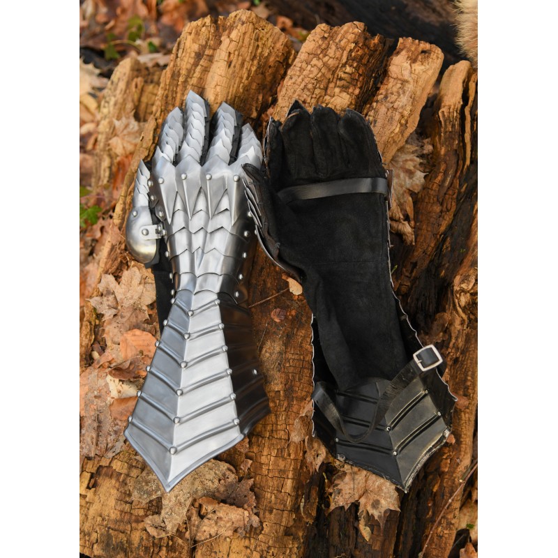 Gantelets médiévaux gothique