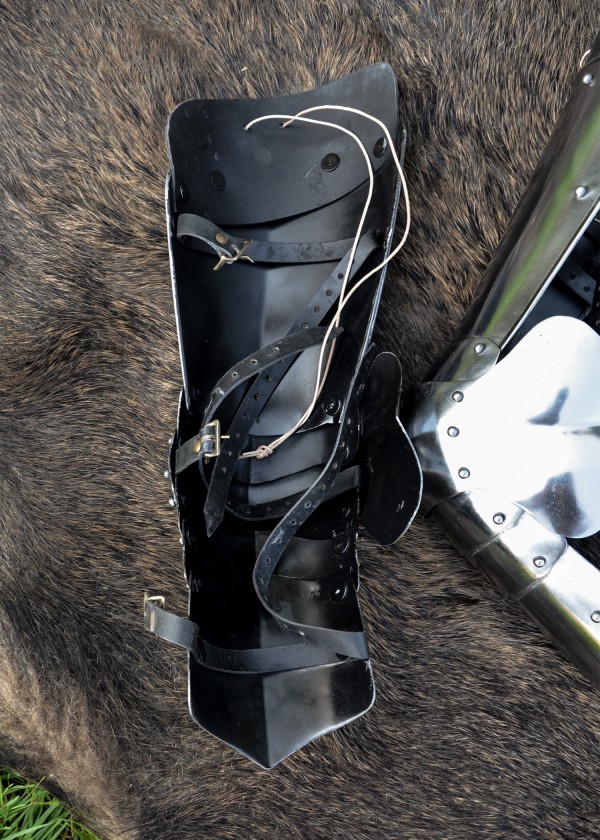 Armure de jambe médiévale