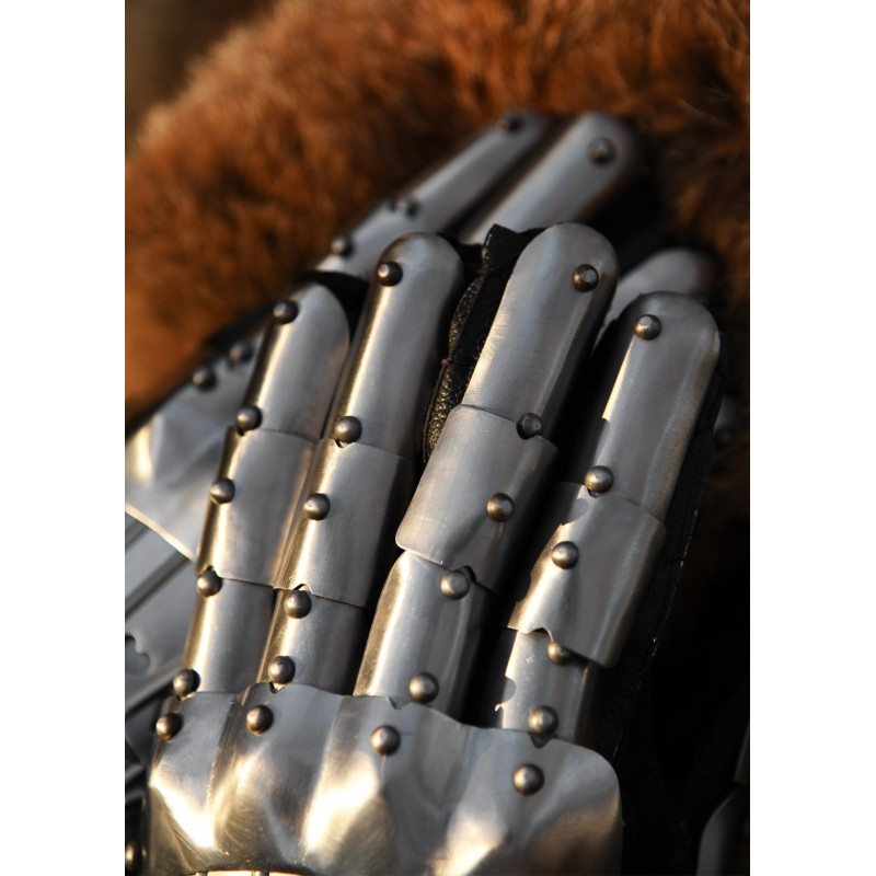 Gantelets d'armure gothiques