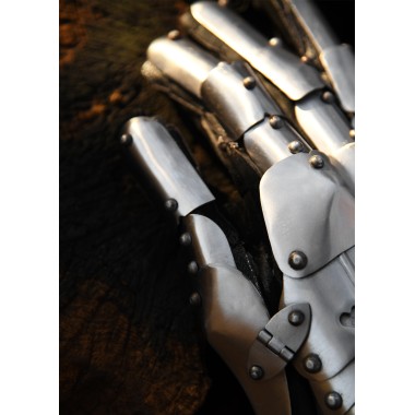 Gantelets d'armure gothiques