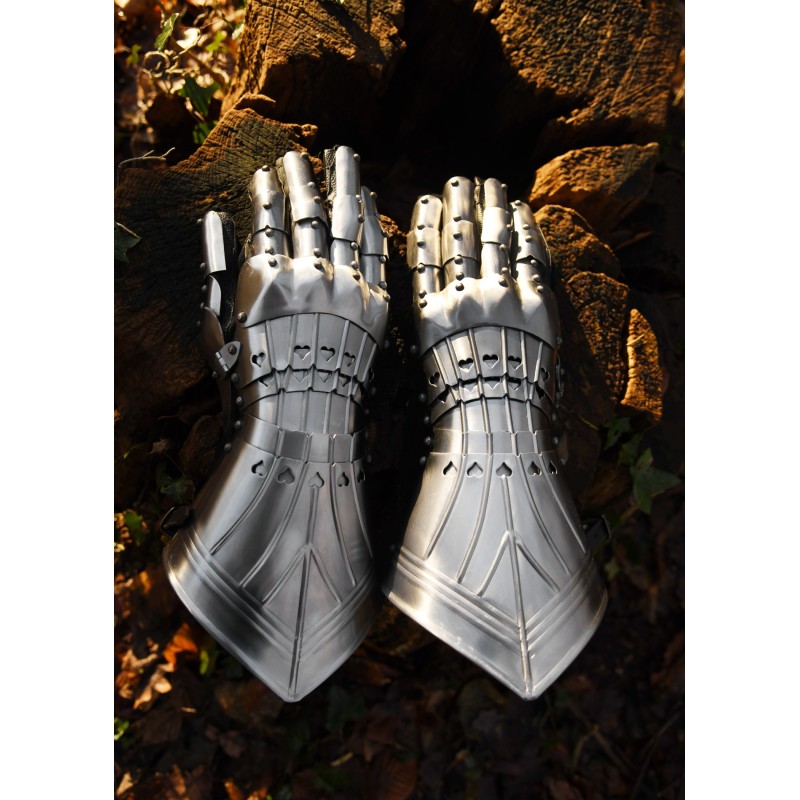 Gantelets d'armure gothiques