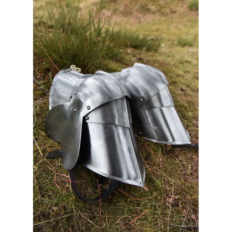 Genouillères XVe siècle, acier 1,6 mm