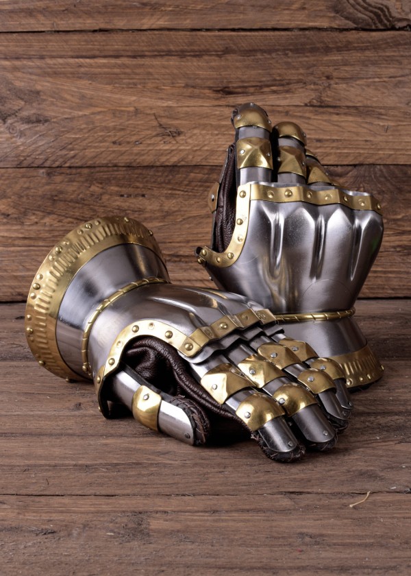 Gantelets de combat - acier, laiton, cuir