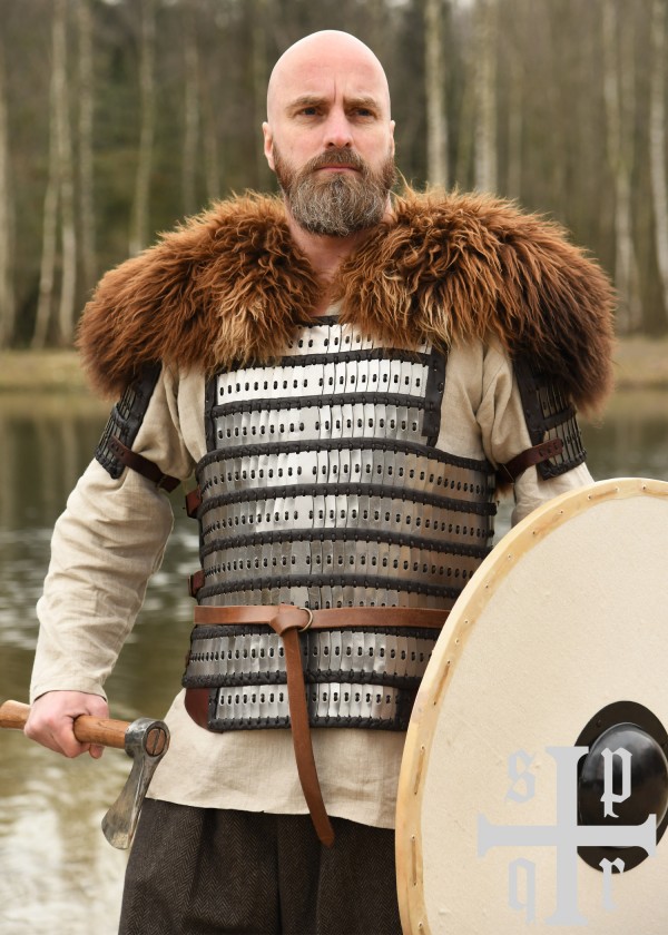 Armure à lamelles type cuir Birka et acier