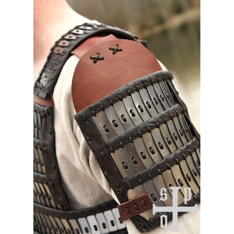 Armure à lamelles type cuir Birka et acier