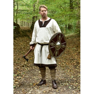 Bouclier rond avec raccords en acier