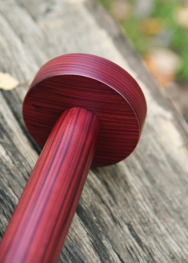 Support porte-casque en bois