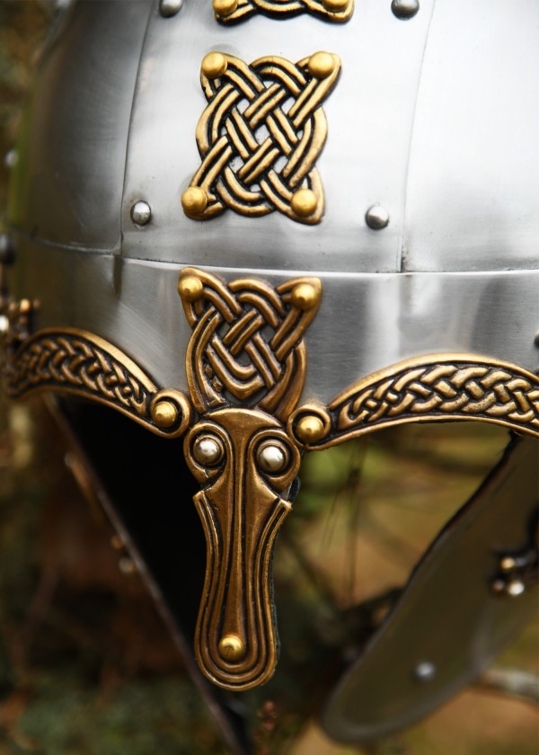 Casque de dragon vieux norrois