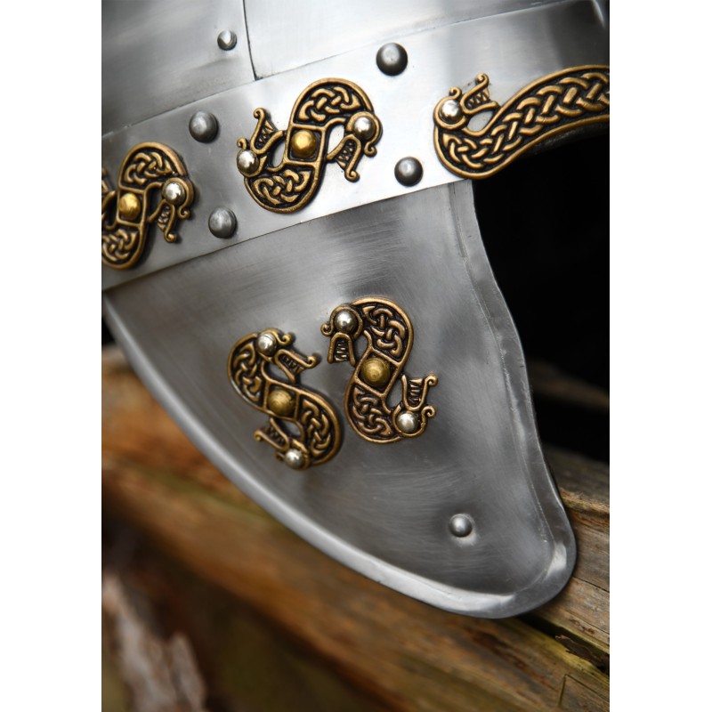 Casque de dragon vieux norrois
