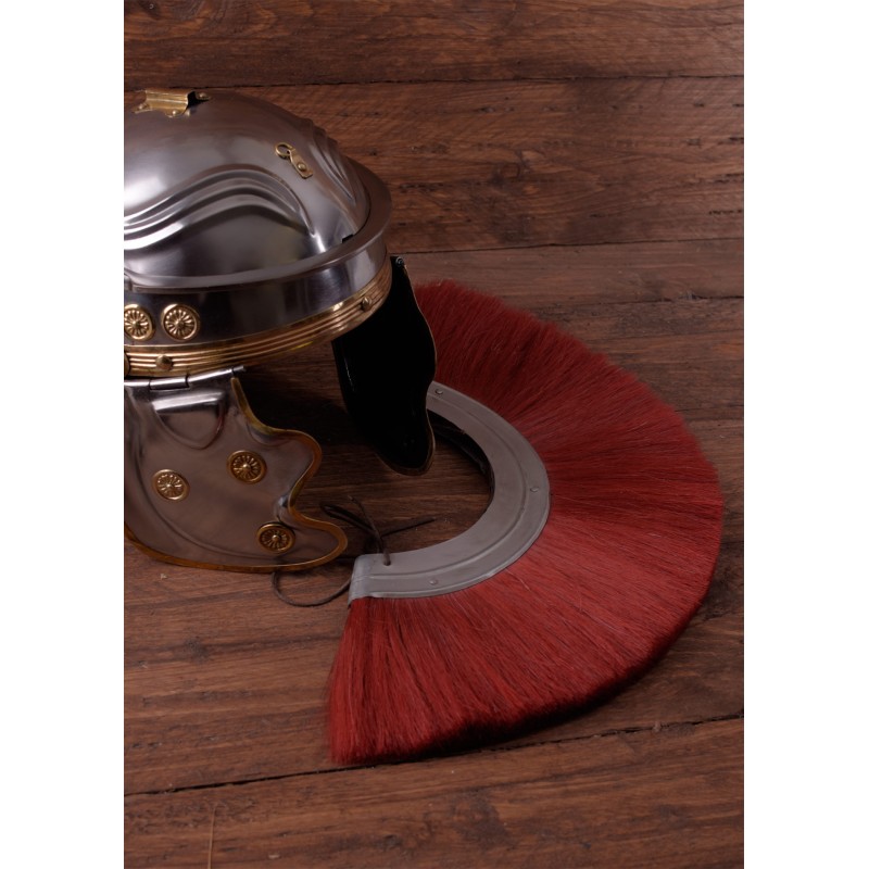 Broche de casque romaine en métal