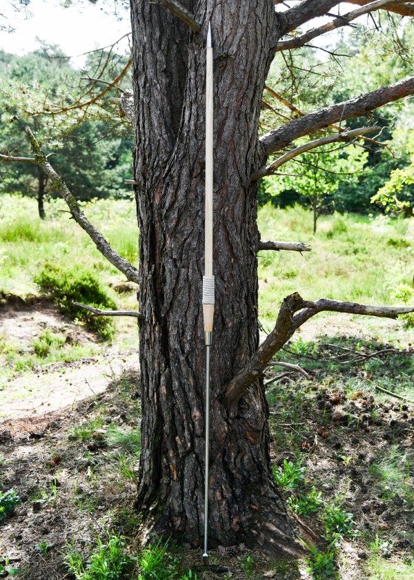 Pilum romain avec manche en bois