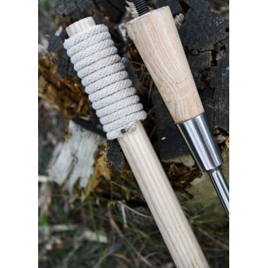 Pilum romain avec manche en bois