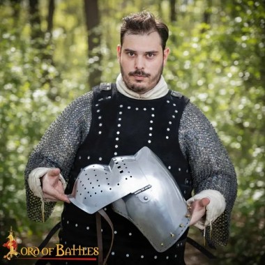 Casque bassinet du XIVe siècle