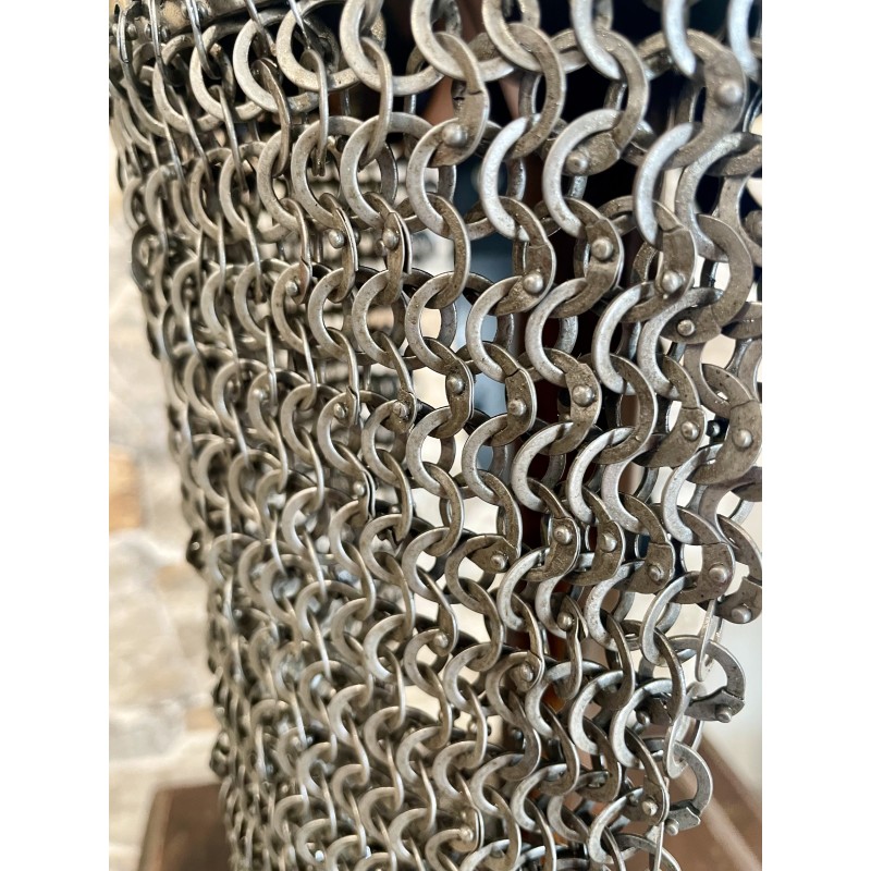 Casque viking à cotte de mailles rivetée