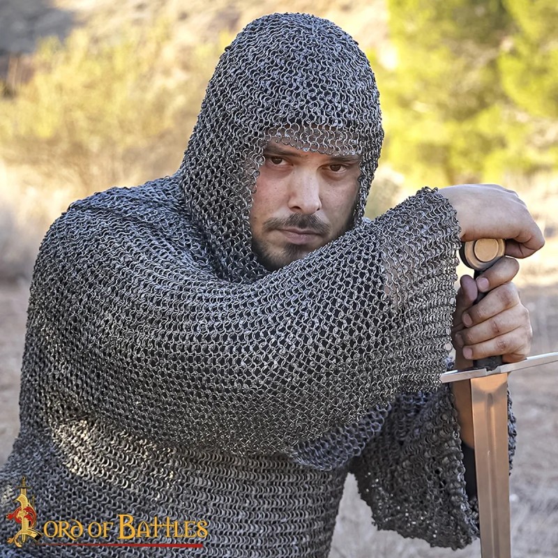 Camail anneaux ronds rivetés 8mm